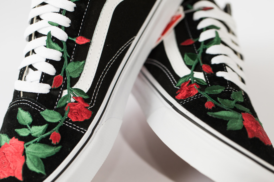 VANS SK8-low Original Mens Shoes embroidered roses edition