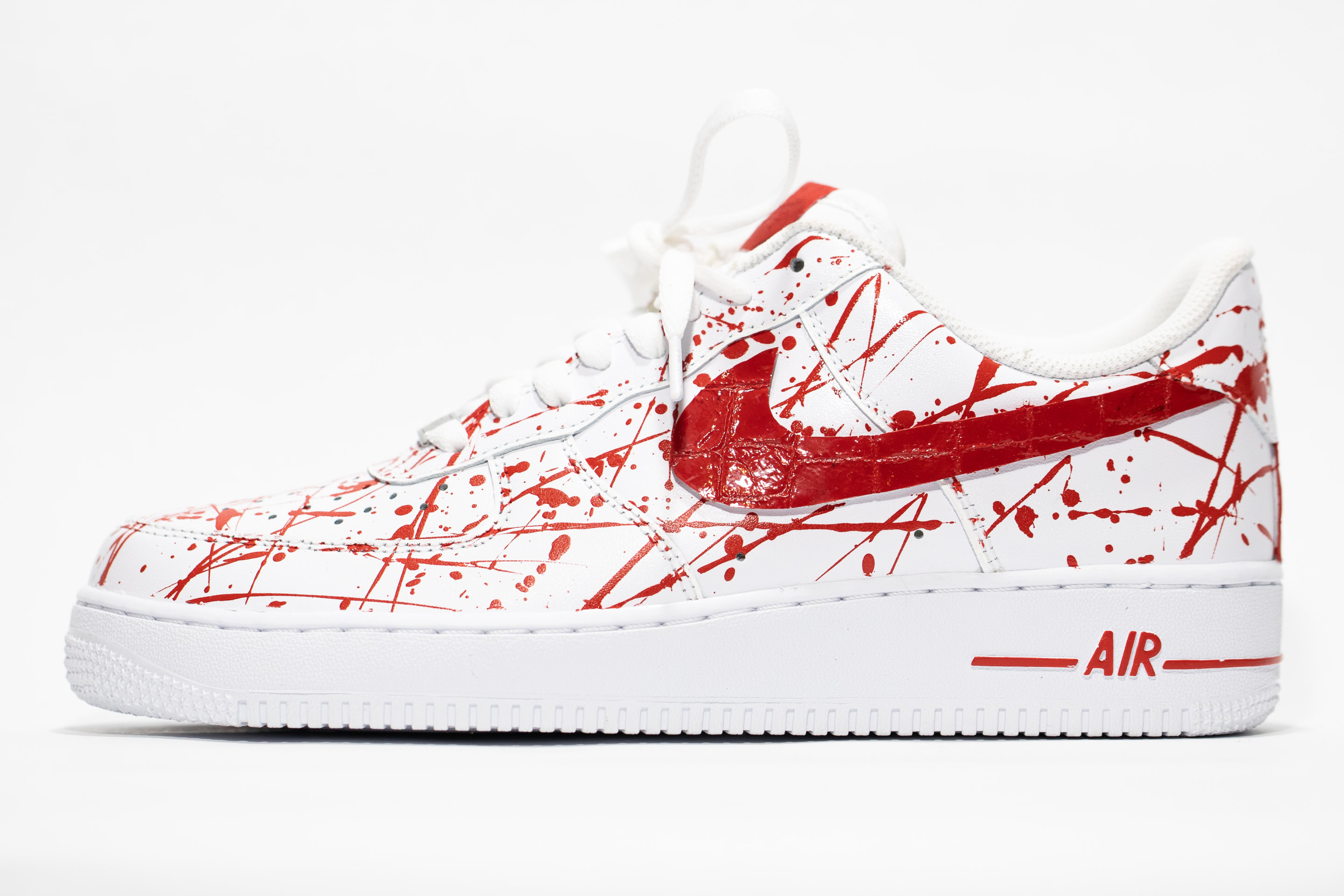 red custom air forces