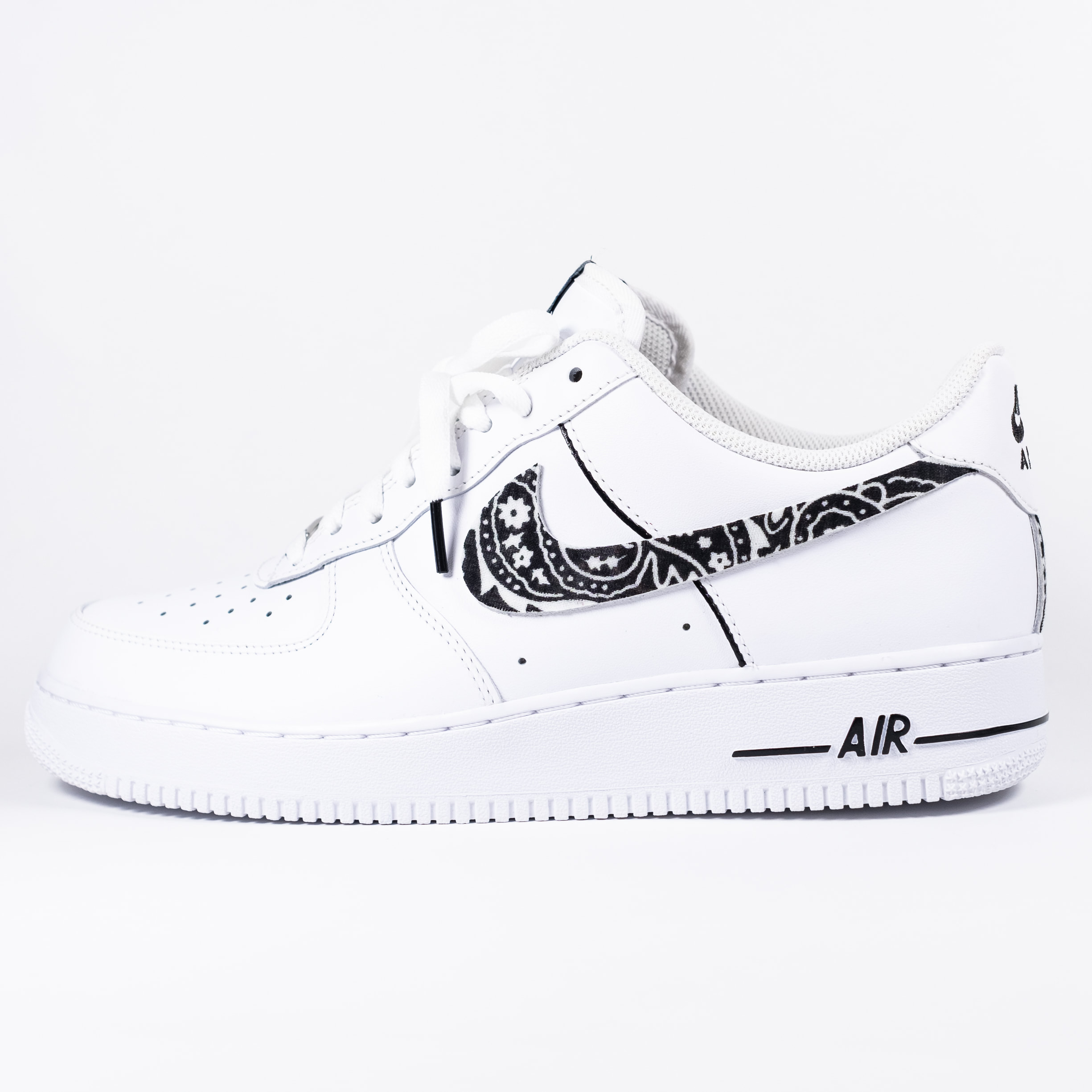 air force 1 white with bandana